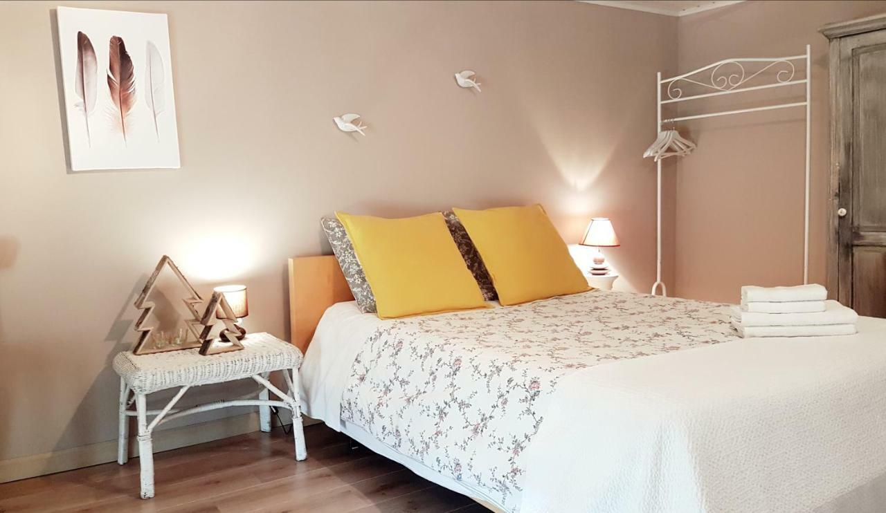Bed and Breakfast La Taniere Douce Soulaucourt-sur-Mouzon Exterior foto